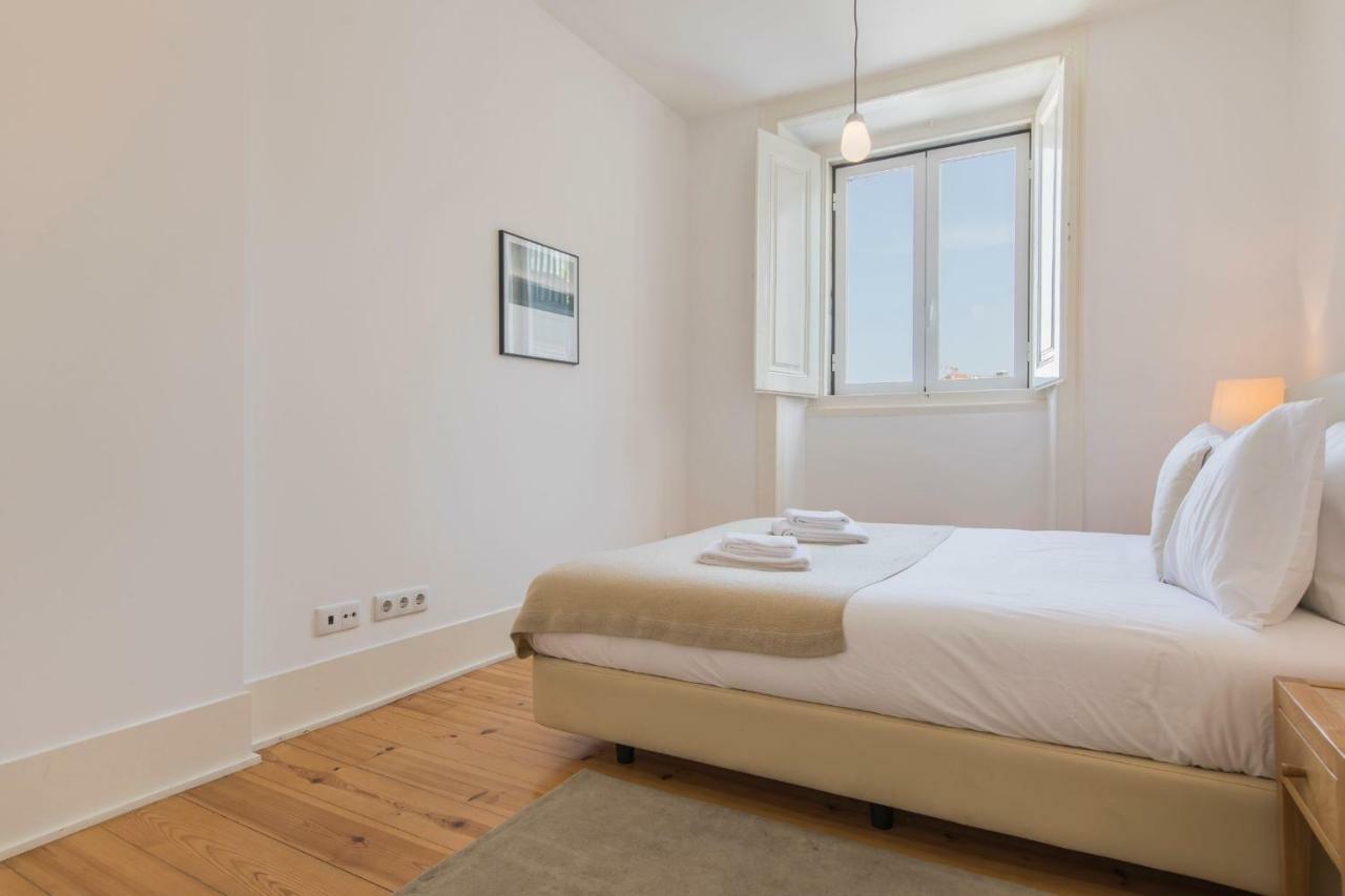 Lovelystay - Sunny Santa Catarina II Lisboa Exteriör bild